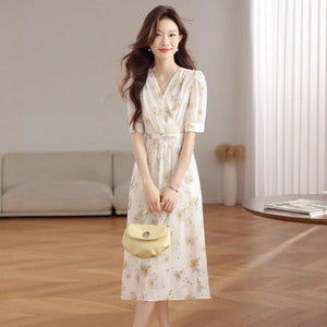 V-neck Puffed-sleeve Patchwork Printed Midi Dress